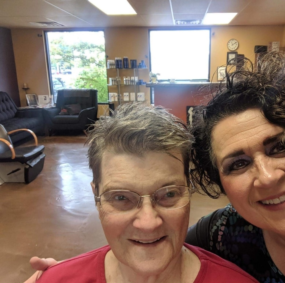 Meet your Posher, Joan